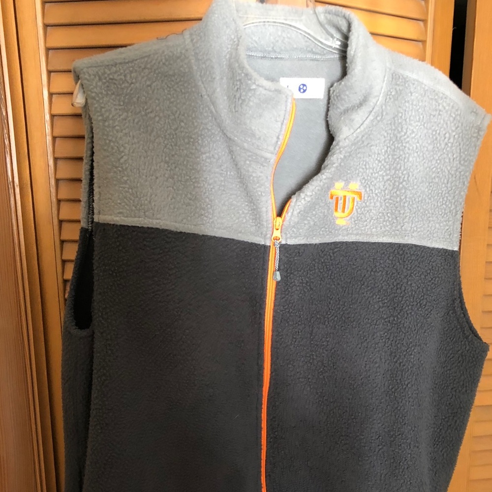 Volunteer Traditions University of TN XL Vest.